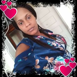 Meet your Posher, Dominique